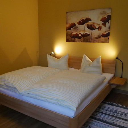 Lindenhof Wohnung 2, Erdgeschoss Vipperow ภายนอก รูปภาพ