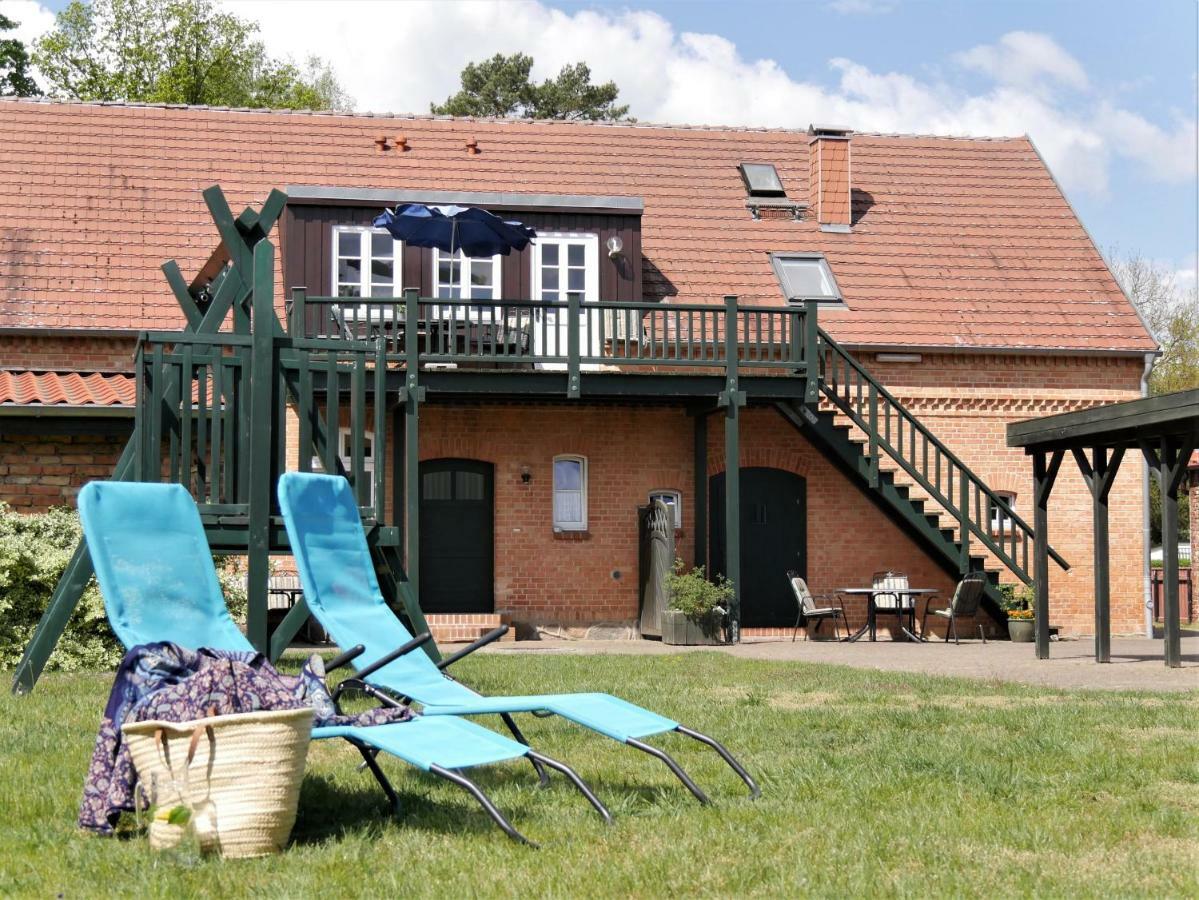Lindenhof Wohnung 2, Erdgeschoss Vipperow ภายนอก รูปภาพ